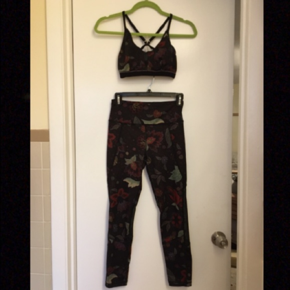 Lou and grey matching workout set